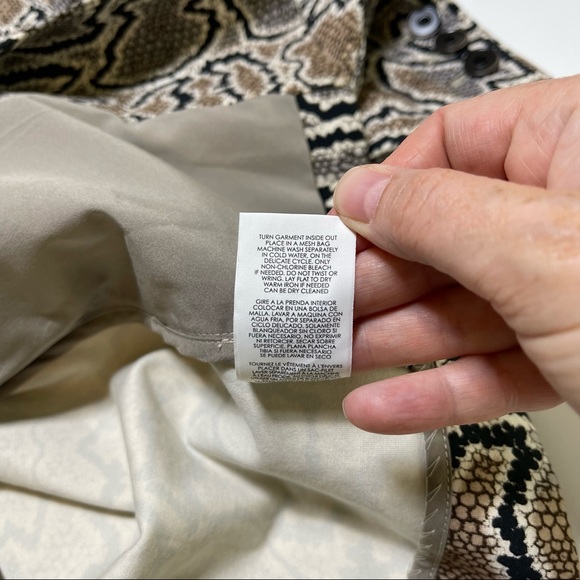 CAbi #3733 Python Blazer Snake Print Tan Gray Jacket Size 8 - Picture 11 of 12